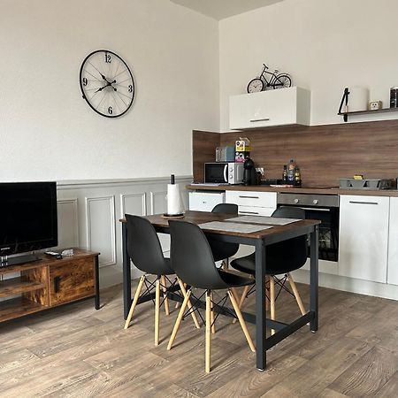 Appartement F1, Refait A Neuf, 150M De La Plage Donville-les-Bains Esterno foto