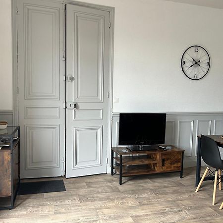 Appartement F1, Refait A Neuf, 150M De La Plage Donville-les-Bains Esterno foto