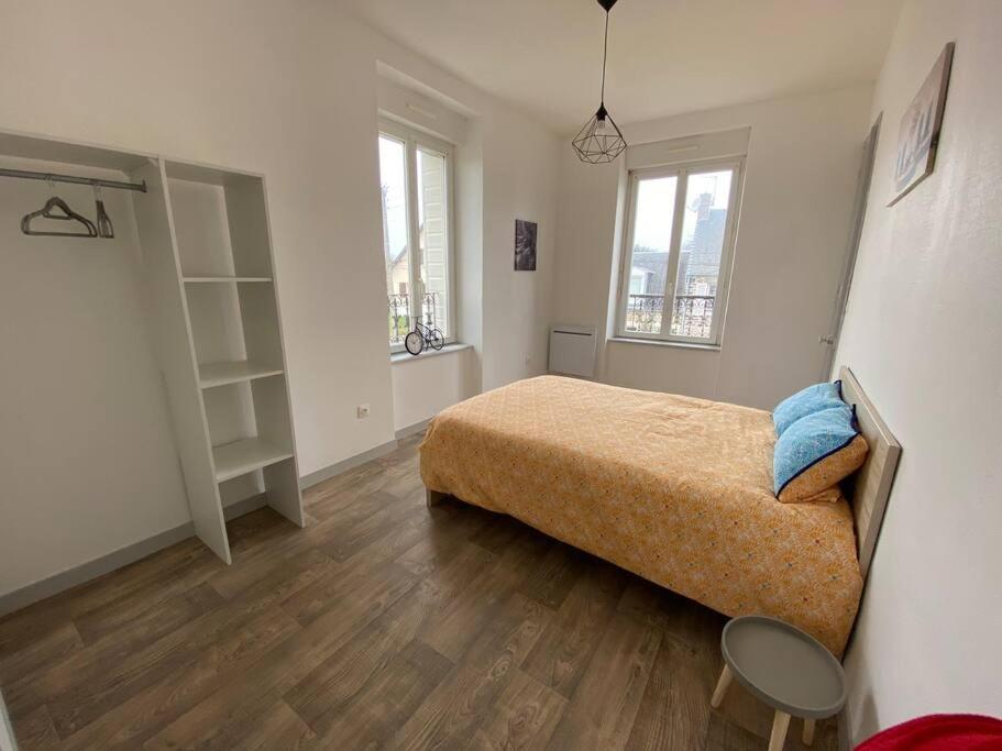 Appartement F1, Refait A Neuf, 150M De La Plage Donville-les-Bains Esterno foto