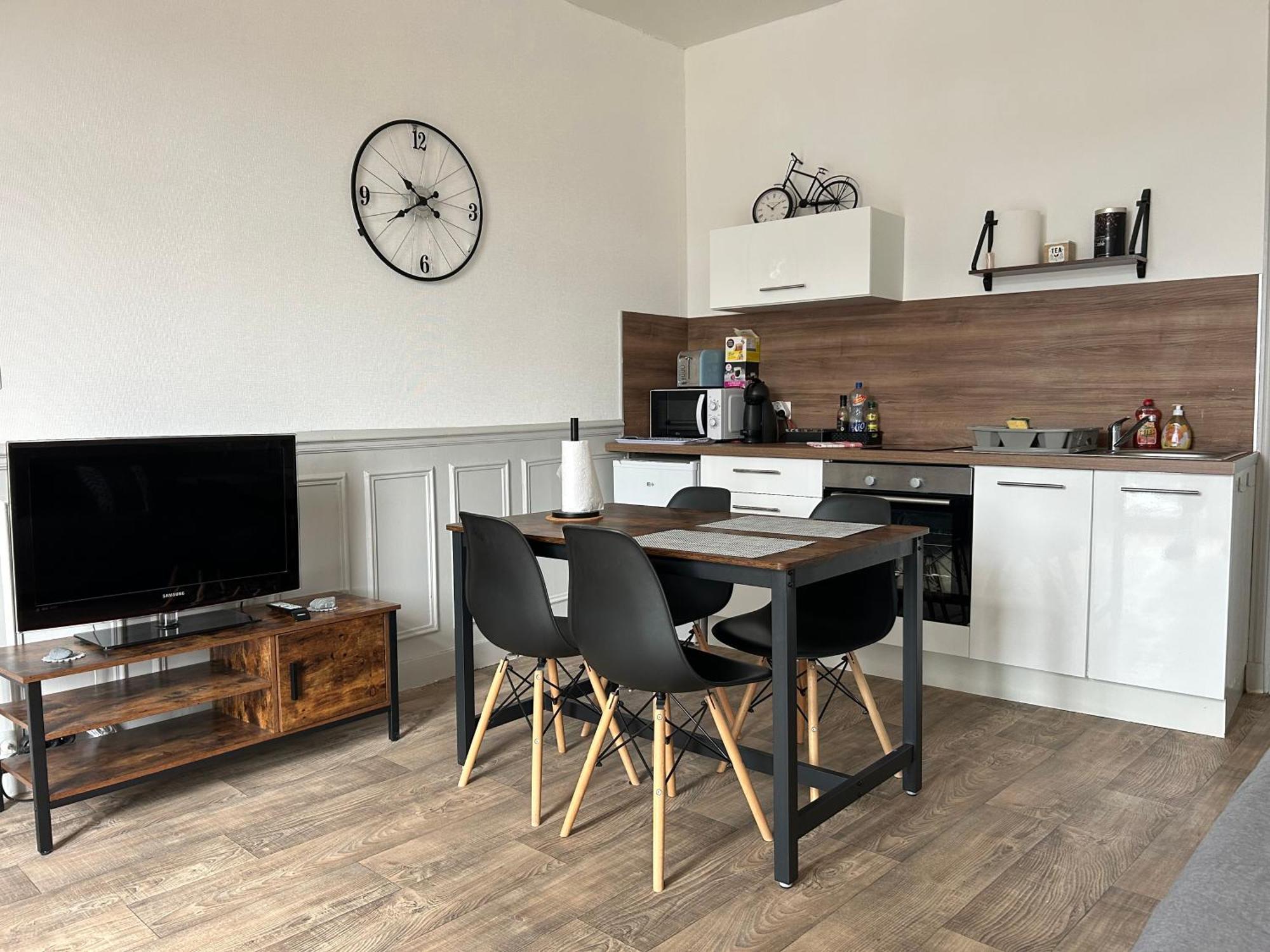Appartement F1, Refait A Neuf, 150M De La Plage Donville-les-Bains Esterno foto