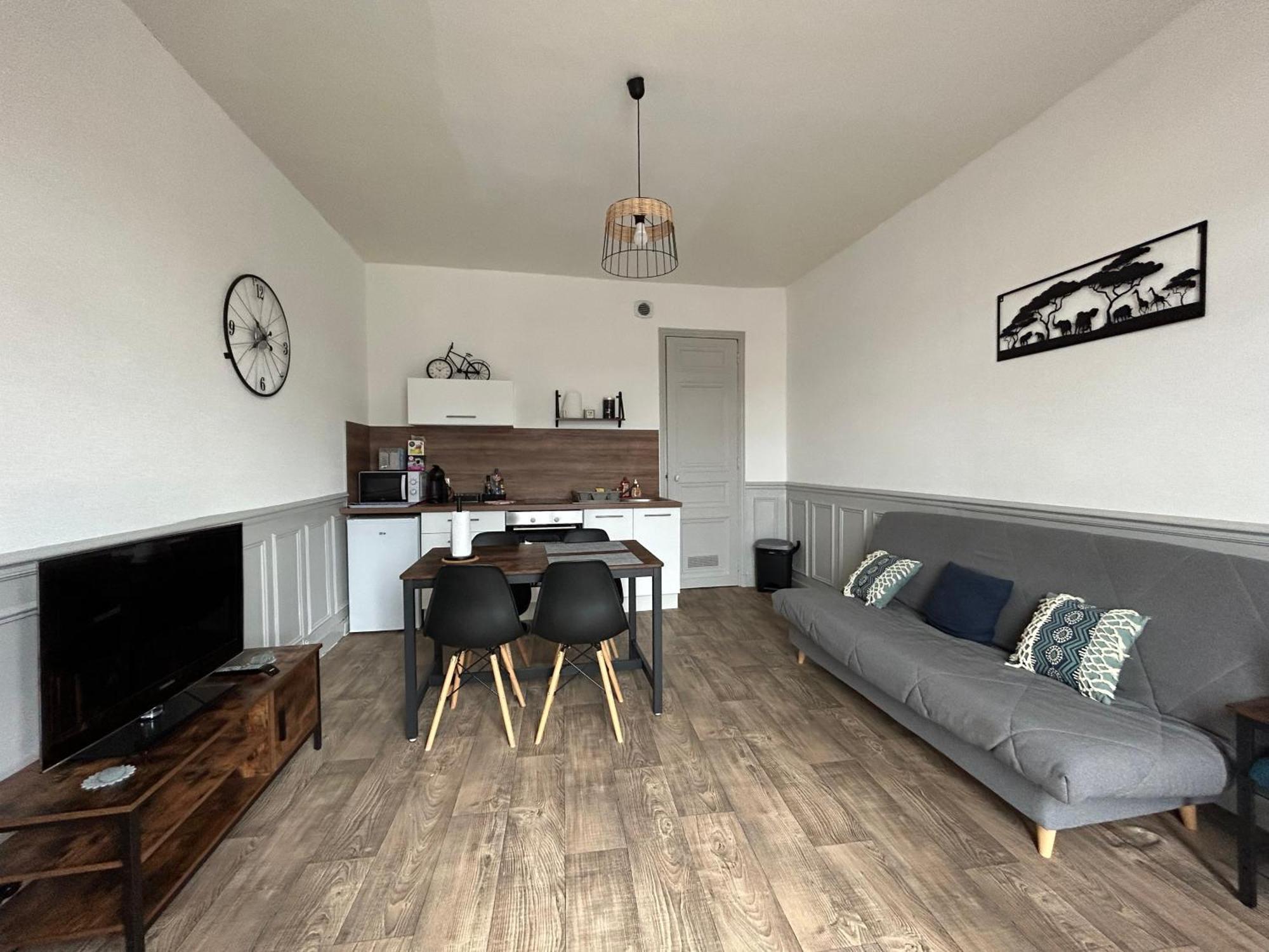 Appartement F1, Refait A Neuf, 150M De La Plage Donville-les-Bains Esterno foto